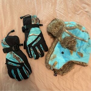 Blue Camo Hat & Gloves